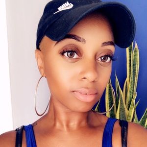 Meet your Posher, Nadia